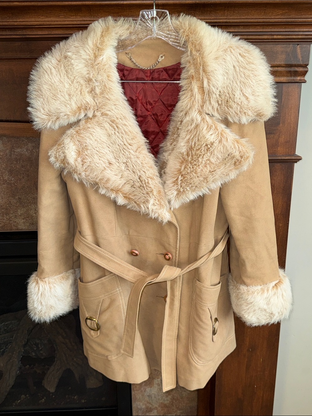 Vintage 1970s tan faux suede Penny Lane faux fur trim jacket est M boho hippie